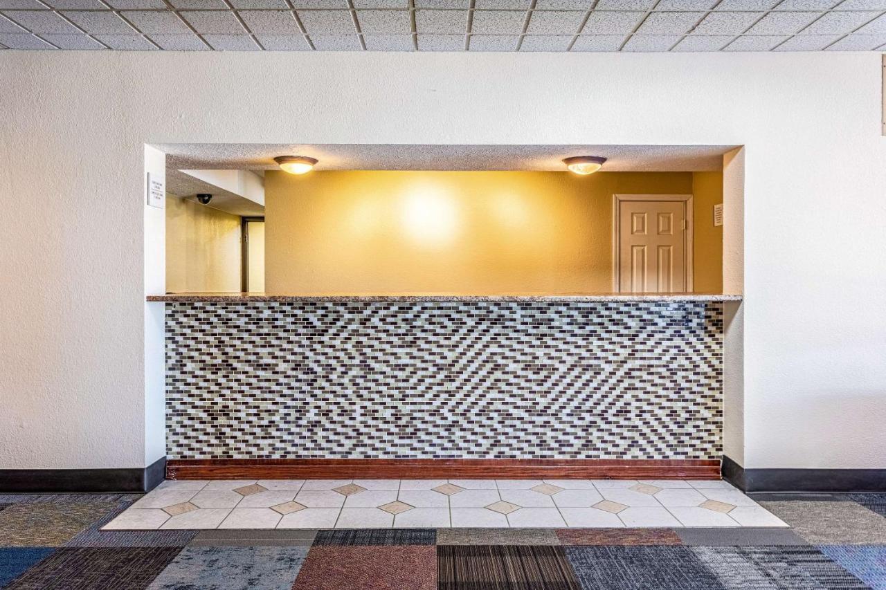 Econo Lodge Fredonia Exterior foto